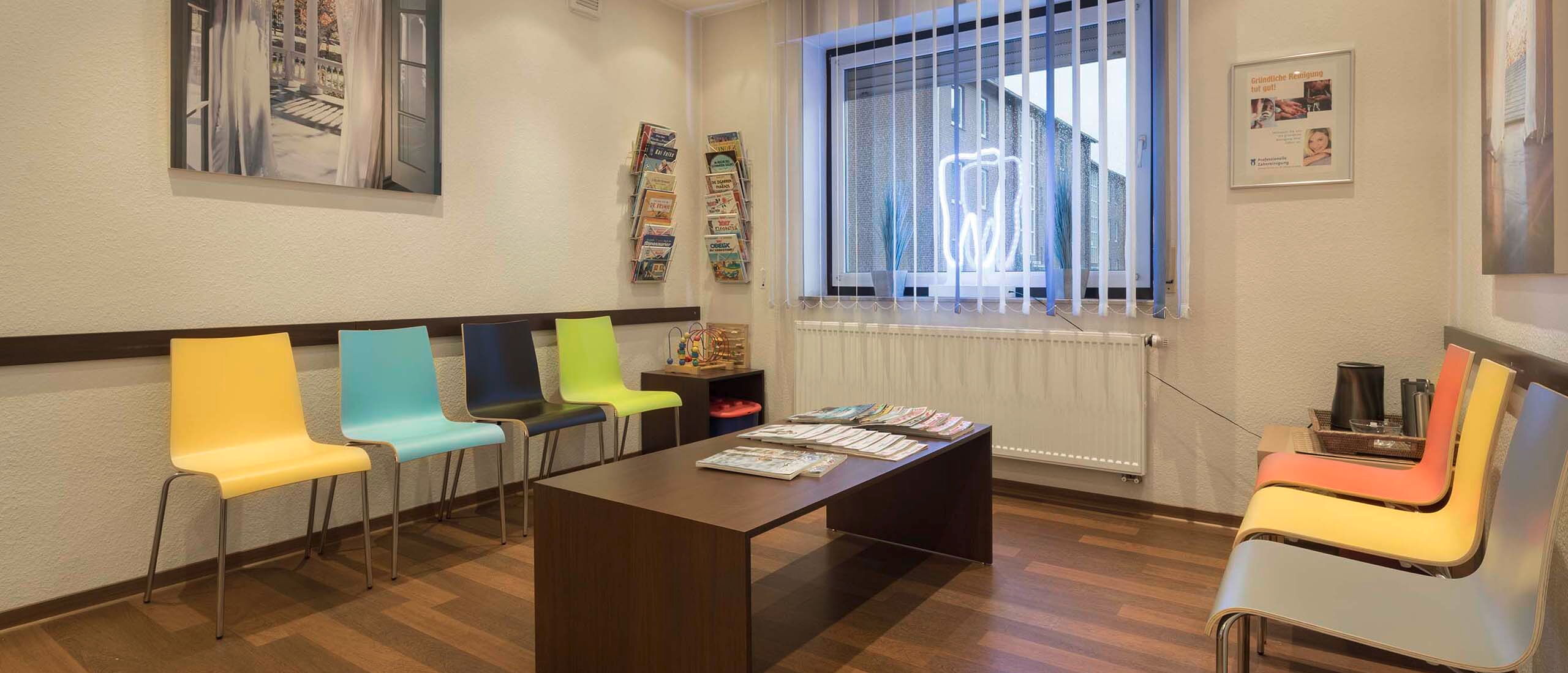 Wartebereich - Zahnarztpraxis Dr. Gordon Schroeder in Lengerich